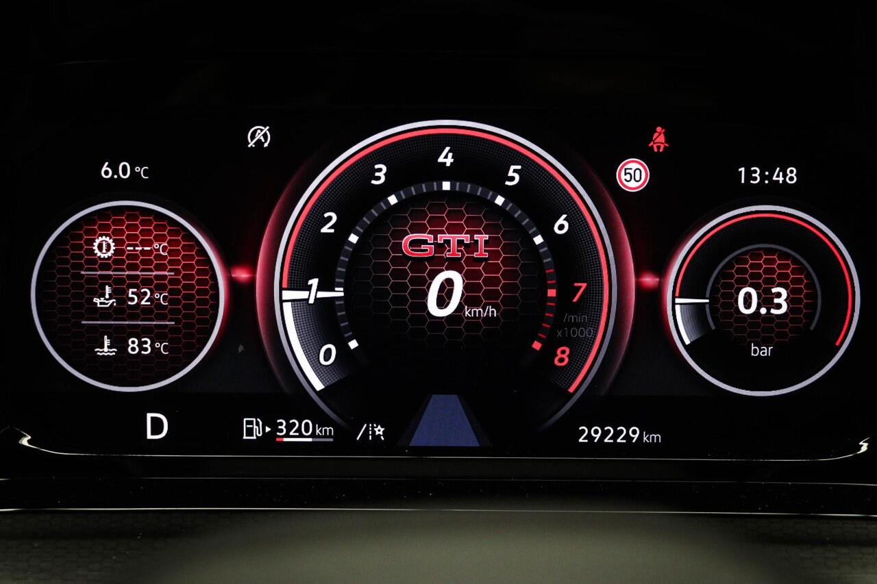 Volkswagen GOLF 2.0 TSI GTI Clubsport | LEDER PACK | IQ LIGHT | PANORAMADAK | STOELKOELING | 19"