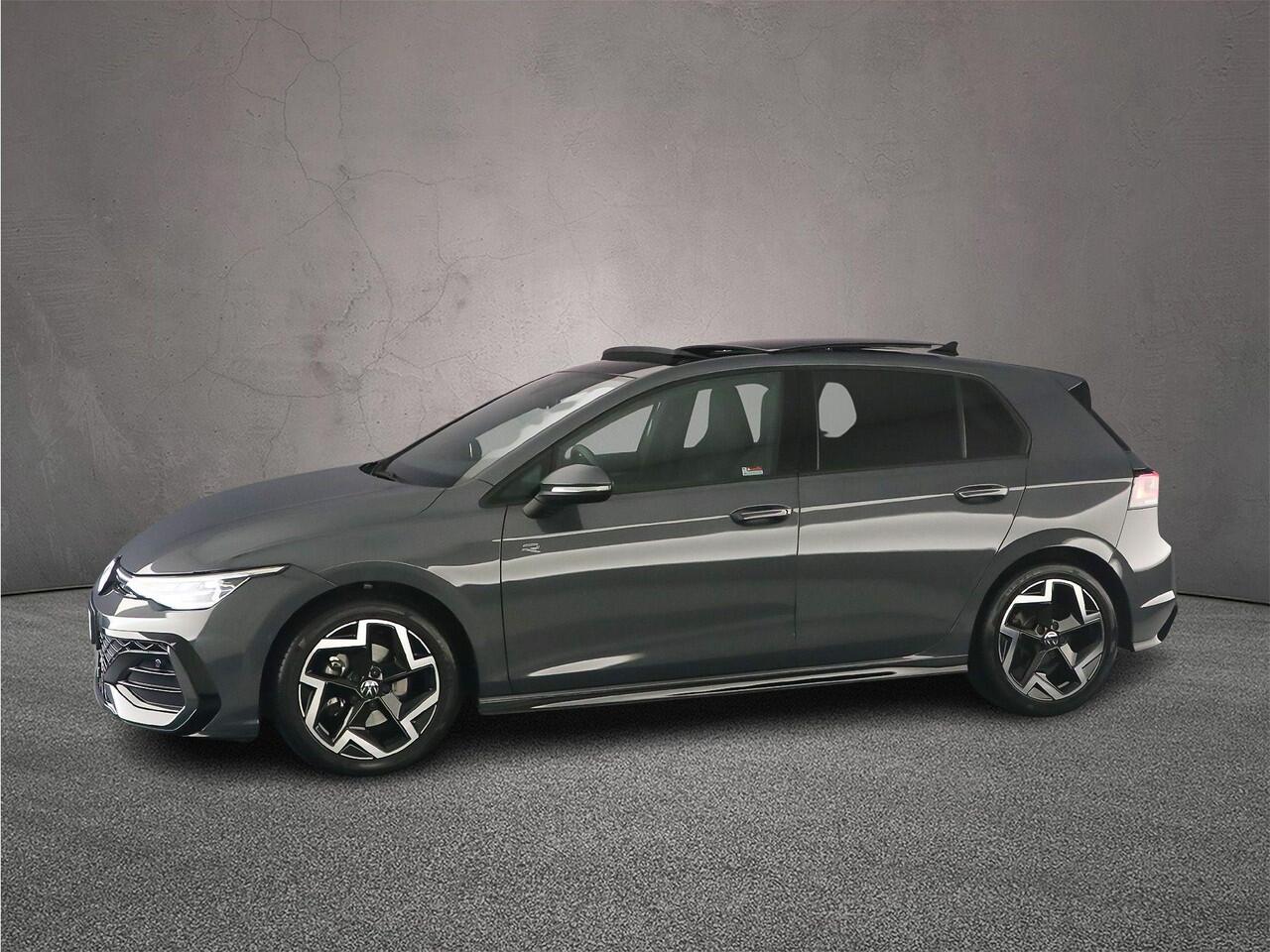 Volkswagen GOLF R-Line Edition 1.5 eTSI 150pk DSG Automaat Panoramadak, Harman Kardon audio, Adaptive cruise control, LED matrix koplampen, Navigatie