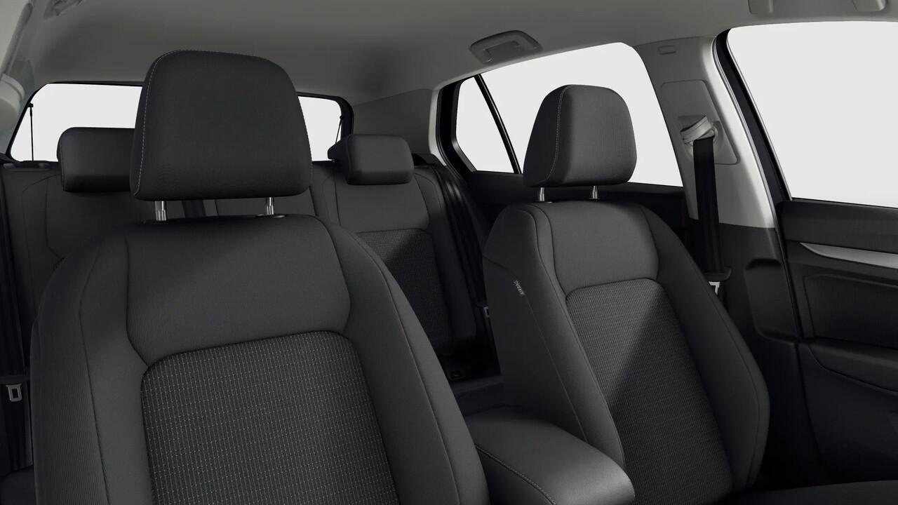 Volkswagen GOLF | 'App-Connect' draadloze smartphone integratie | Afstandscontrolesysteem (Front Assist) | Automatische afstandsregeling (Adaptive Cruise Control)