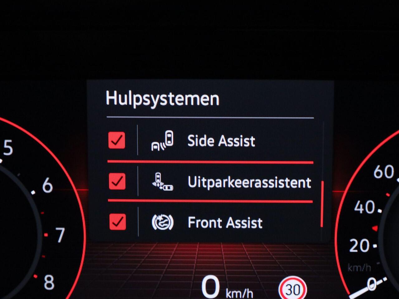 Volkswagen GOLF Variant 1.5eTSI 150PK DSG R Line · Panoramadak · Apple/Android · Camera + Parkeersensoren · Garantie tot maart 2026 of 40.000km