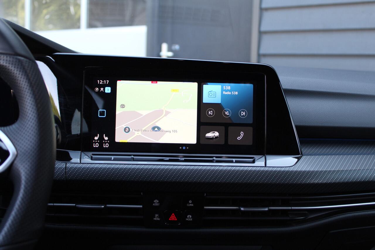 Volkswagen GOLF 1.5 eTSI 150Pk R-Line Business | Automaat | Stoel/Stuurverwarming | Rijklaar | 100% onderhouden