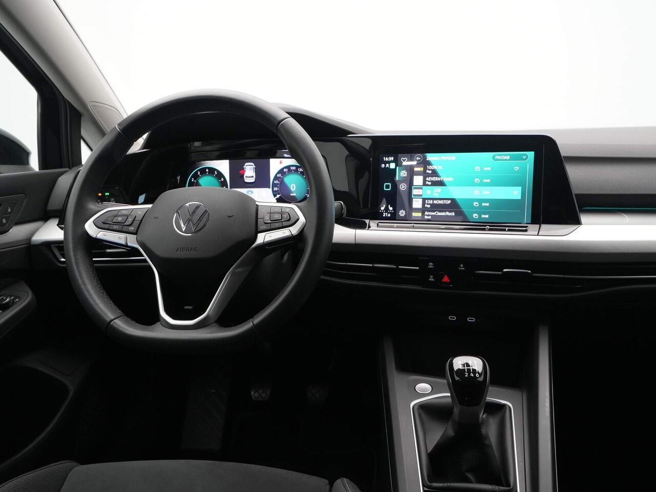 Volkswagen GOLF 1.0 TSI Life Business Navigatie Acc Stuurverwarming Led 228