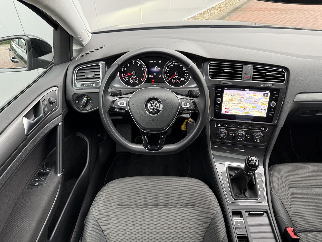 Volkswagen GOLF 1.5 TSI ACT 130pk | Pano dak | Full Led