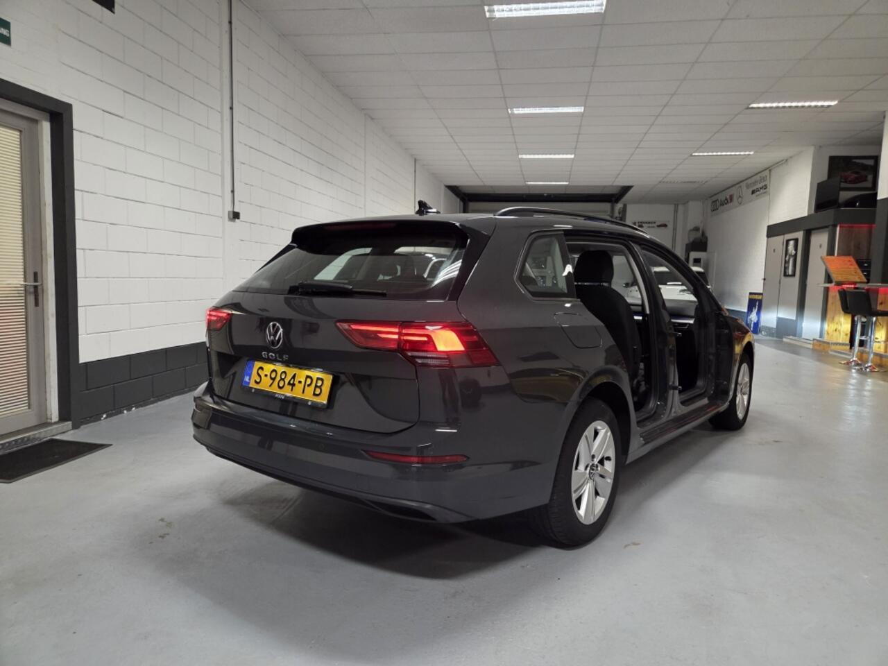 Volkswagen GOLF Variant 1.0 TSI DIEFSTALSCHADE