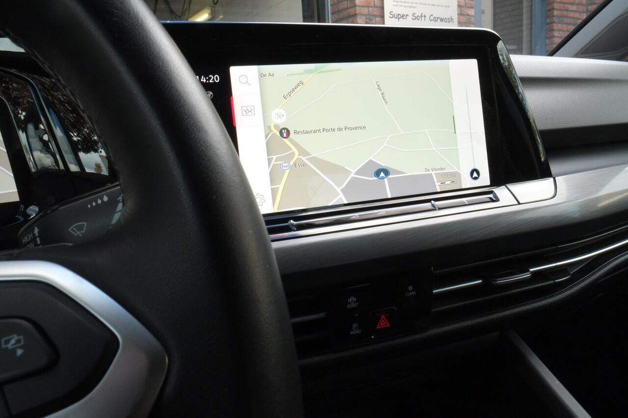 Volkswagen GOLF 1.5 eTSI Style AUT Trekhaak, Achteruitrijcamera, Navigatie, ACC, Dodehoek detectie