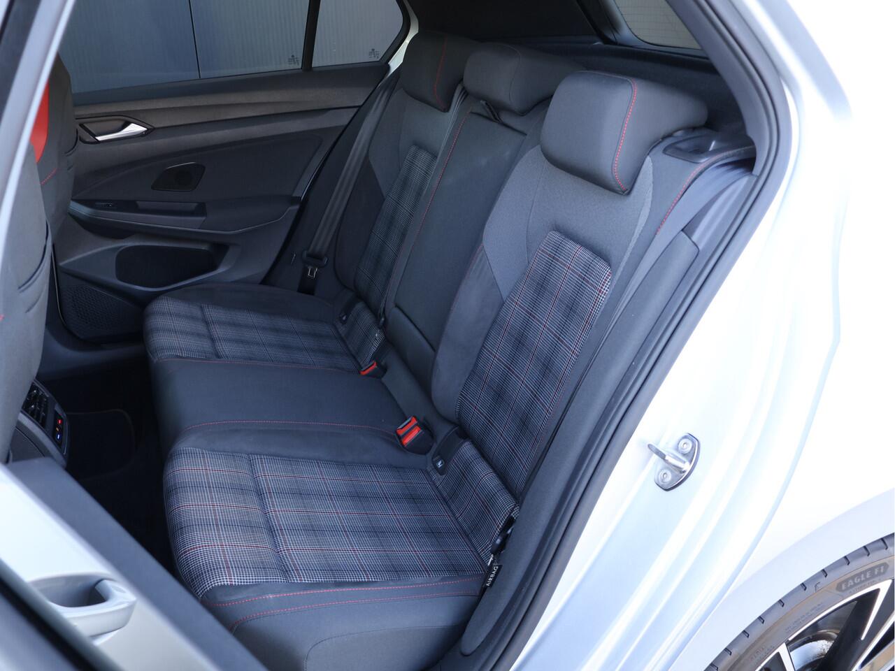 Volkswagen GOLF 2.0 TSI GTI 245PK | Pano | ACC | Harman | Winter | Keyless |