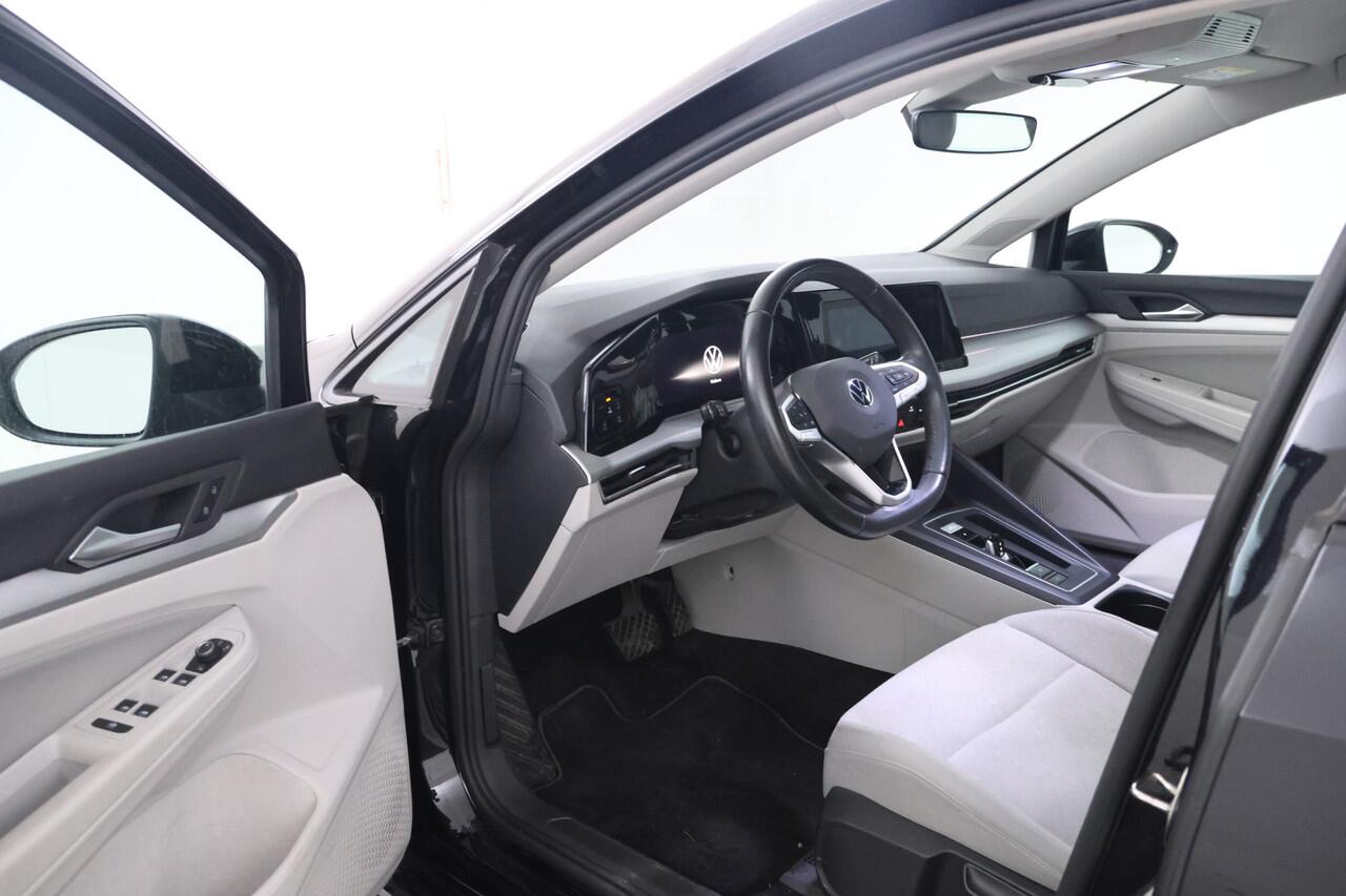 Volkswagen GOLF Variant 1.0 eTSI Life Business Automaat, Apple carplay, Lmv,