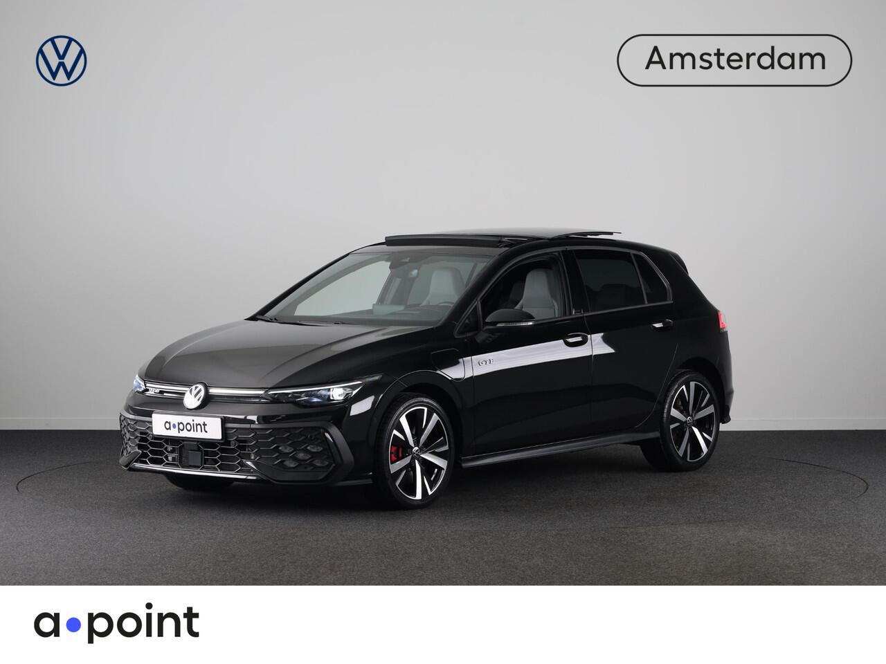 Volkswagen GOLF 1.5 eHybrid GTE 272 pk Automaat (DSG) | Private lease vanaf ¤ 782,- pm | Sportpakket | Panoramadak | Lederen bekleding | Elektr. trekhaak | Parkeersensoren | Blackstyle | Stoelverwarming |