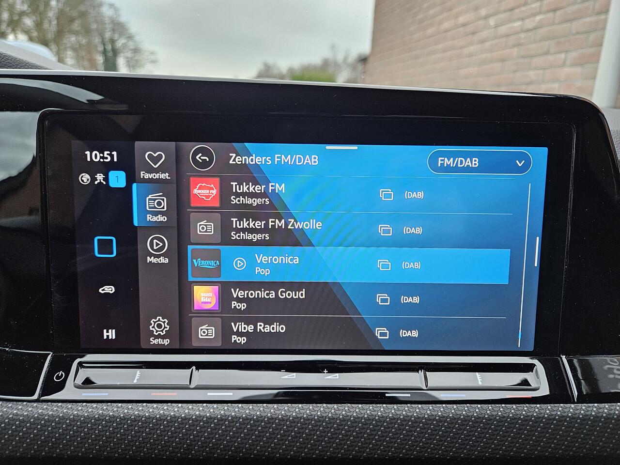 Volkswagen GOLF 1.5 eTSI R-Line