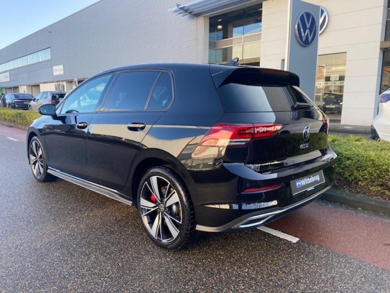 Volkswagen GOLF 1.4 eHybrid 245pk DSG GTE / 18" LMV / Navi / Carplay / Stuur & Stoelverwarming / LED