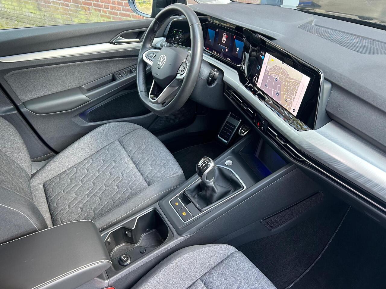 Volkswagen GOLF 1.5 TSI 150PK Move l Sfeer verlichting l Electrische Trekhaak l Navi l Adaptive Cruise l 19"