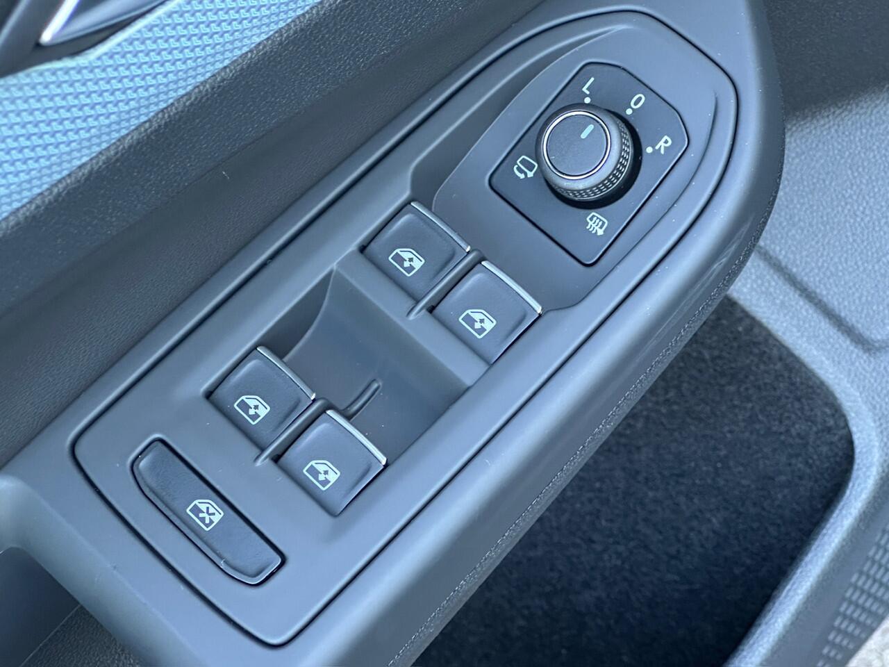 Volkswagen GOLF Variant 1.5 TSI 150pk Goal | Trekhaak | Camera | Dode hoek | Rijklaar incl. garantie