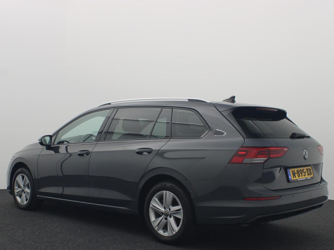 Volkswagen GOLF Variant 1.5 eTSI Life Business AUTOMAAT / TREKHAAK / FULL LED / CARPLAY / STOELVERW / STUURVERW / NAVI / ACC / NL-AUTO