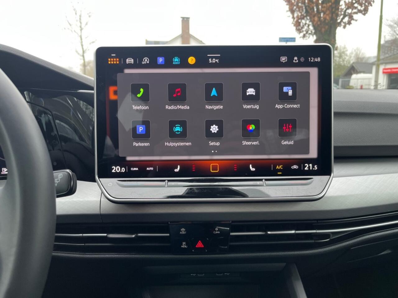 Volkswagen GOLF 1.5 TSI LIFE EDITION / STOEL+STUUR VERW. / NAVI / ADAP. CRUISE / LED / DAB