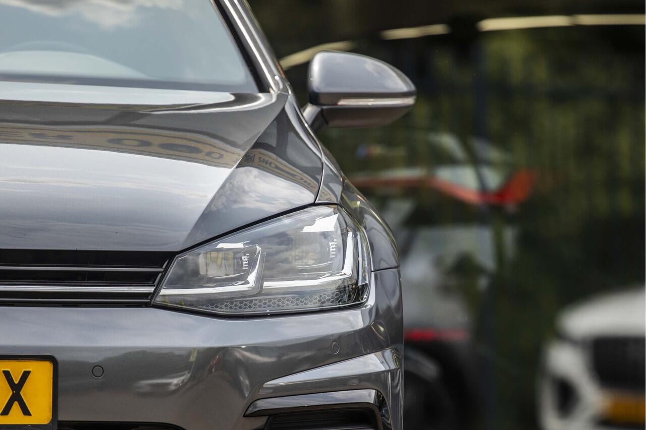 Volkswagen GOLF 1.5 TSI Highline Business R