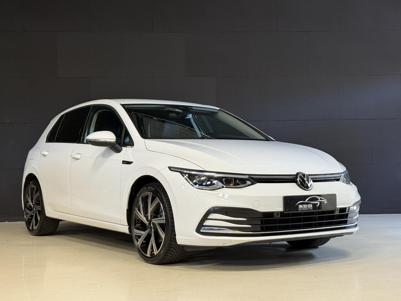 Volkswagen GOLF 1.5 eTSI Style | Memory stoelen | 18'' inch | Virtual cockpit