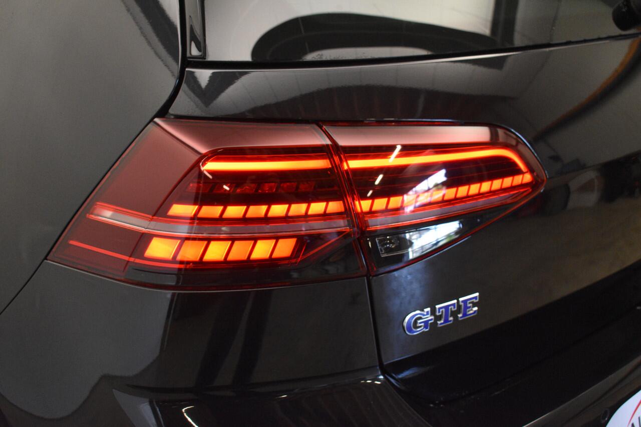 Volkswagen GOLF GTE - GTI Hybrid 204PK Camera dodehoek detectie Stoel verw App Con