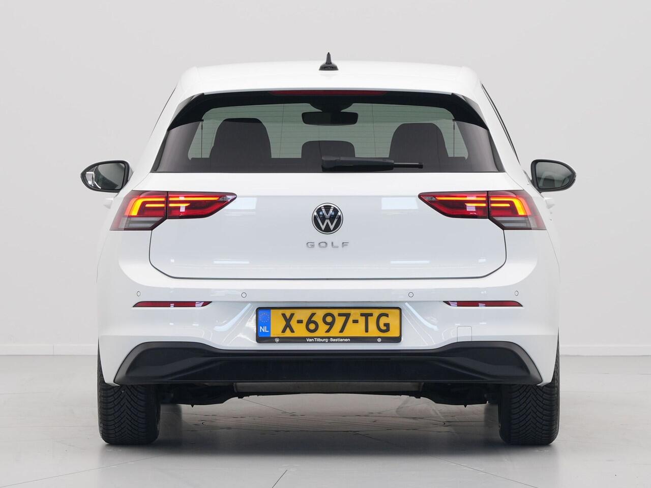 Volkswagen GOLF 1.0 TSI 110pk Life Business Navigatie Memory Stoelverwarming Acc 312