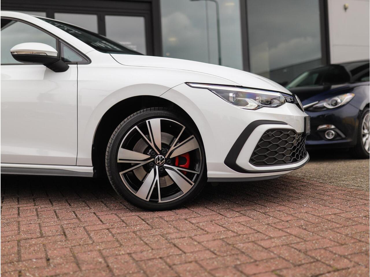 Volkswagen GOLF 1.4 eHybrid GTE | Stoel/Stuurverw. | Carplay | ACC | PDC | 3-Zone Airco