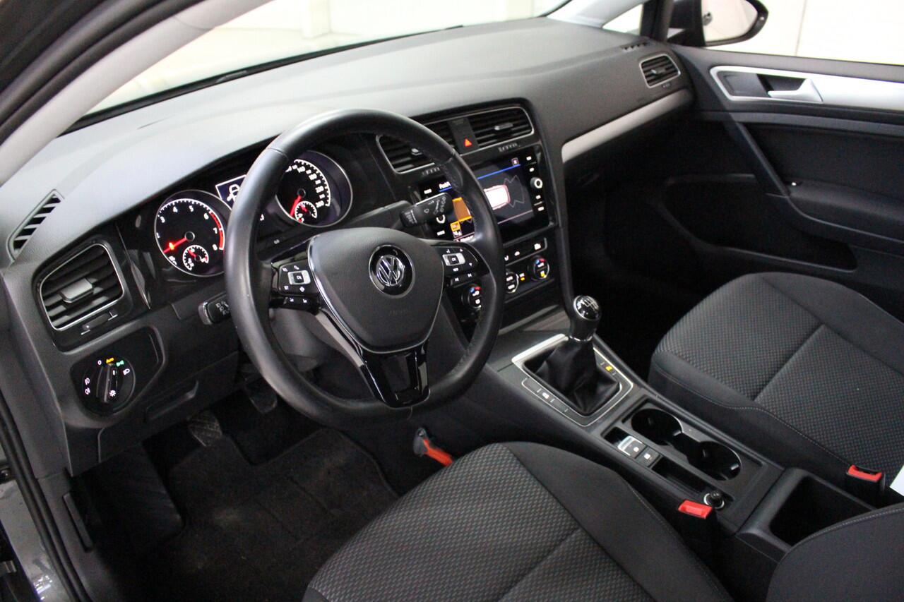 Volkswagen GOLF Variant 1.0 TSI Trendline Navigatie | Climate Control | Parkeersensoren voor en achter