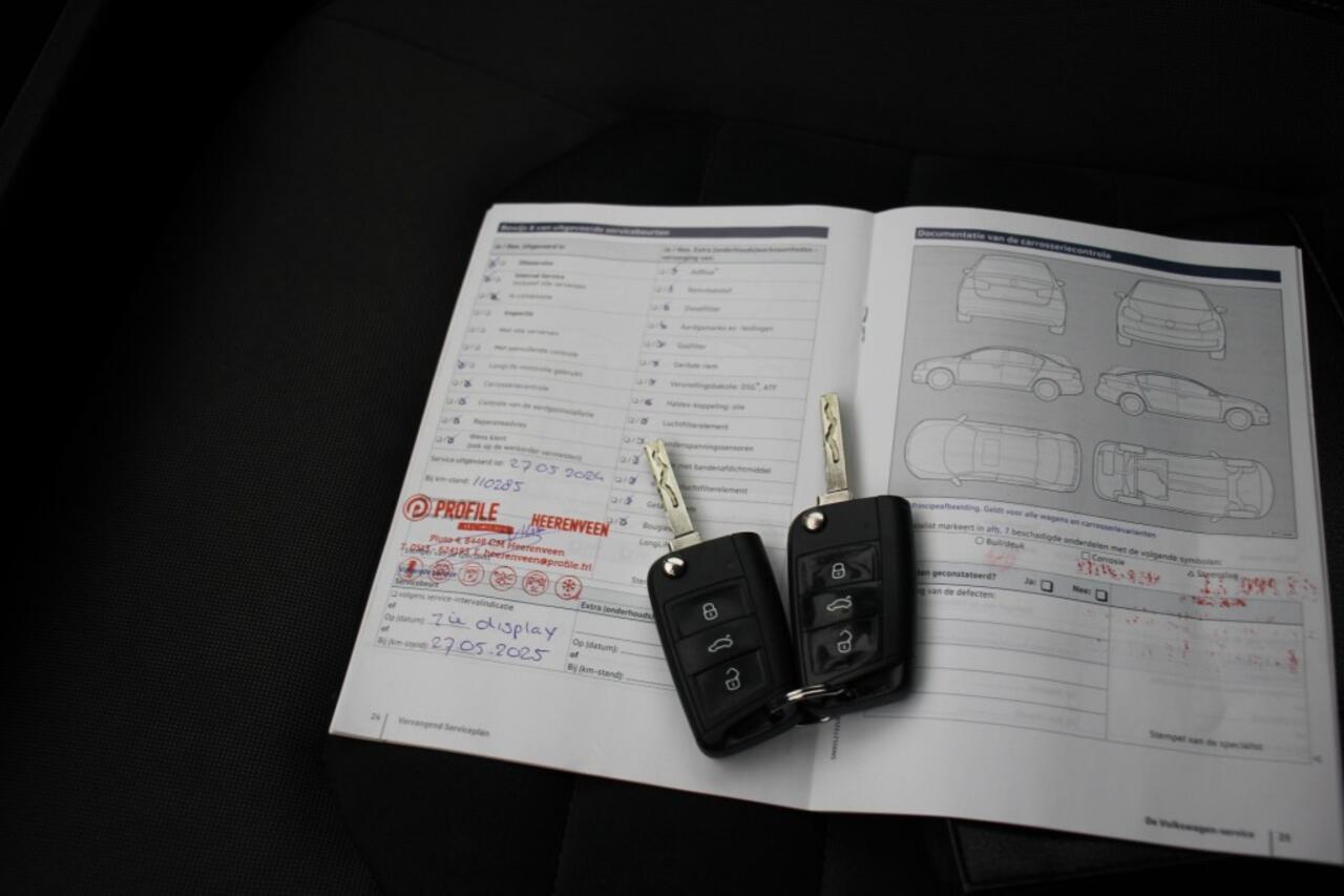 Volkswagen GOLF SPORTSVAN 1.0 TSI Comfrotline Automaat - Navi, Camera, Cruise, Clima, Stoelverw. Massage