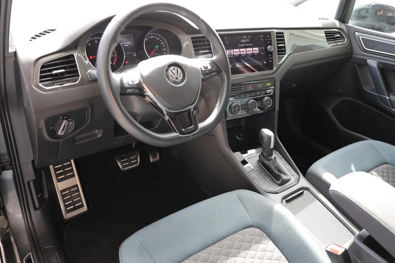 Volkswagen GOLF SPORTSVAN 1.5 TSI ACT Highline IQ Drive ACC Navi Carplay Lane+Park Ass. Clima Stoelvw '19