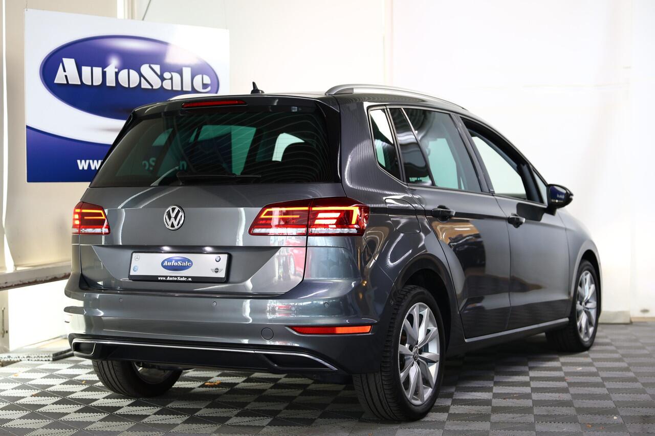 Volkswagen GOLF SPORTSVAN 1.5 TSI ACT Highline IQ Drive ACC Navi Carplay Lane+Park Ass. Clima Stoelvw '19