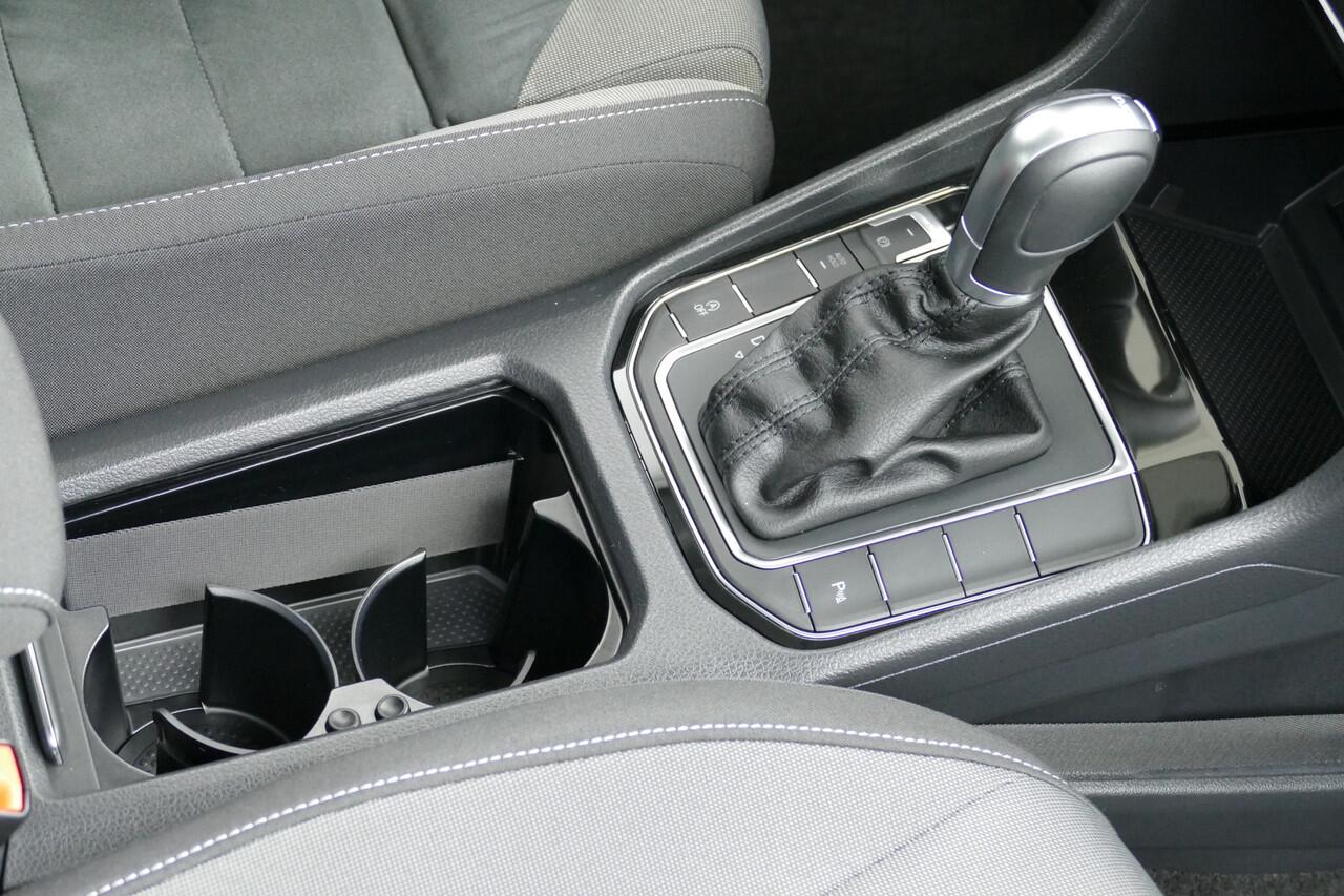 Volkswagen GOLF SPORTSVAN 1.0 TSI Highline Edition. Adaptief Cruise, Navi, StoelVerw, Led Koplampen, Haak 1300kg