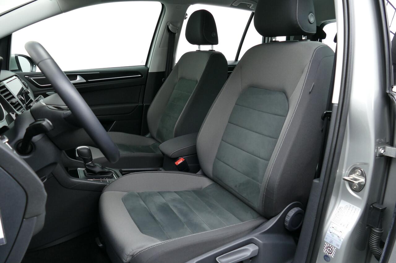 Volkswagen GOLF SPORTSVAN 1.0 TSI Highline Edition. Adaptief Cruise, Navi, StoelVerw, Led Koplampen, Haak 1300kg