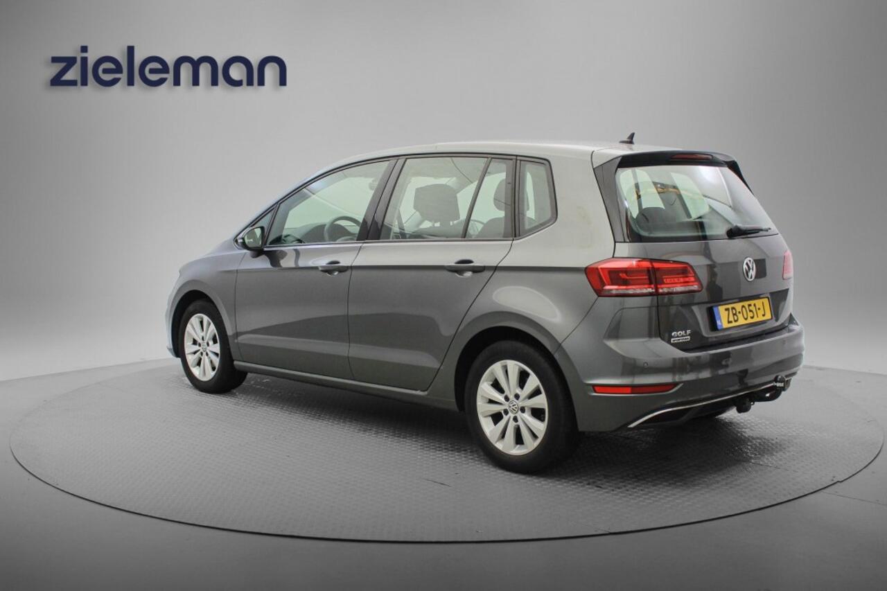 Volkswagen GOLF SPORTSVAN 1.0 TSI Comfrotline Automaat - Navi, Camera, Cruise, Clima, Stoelverw. Massage