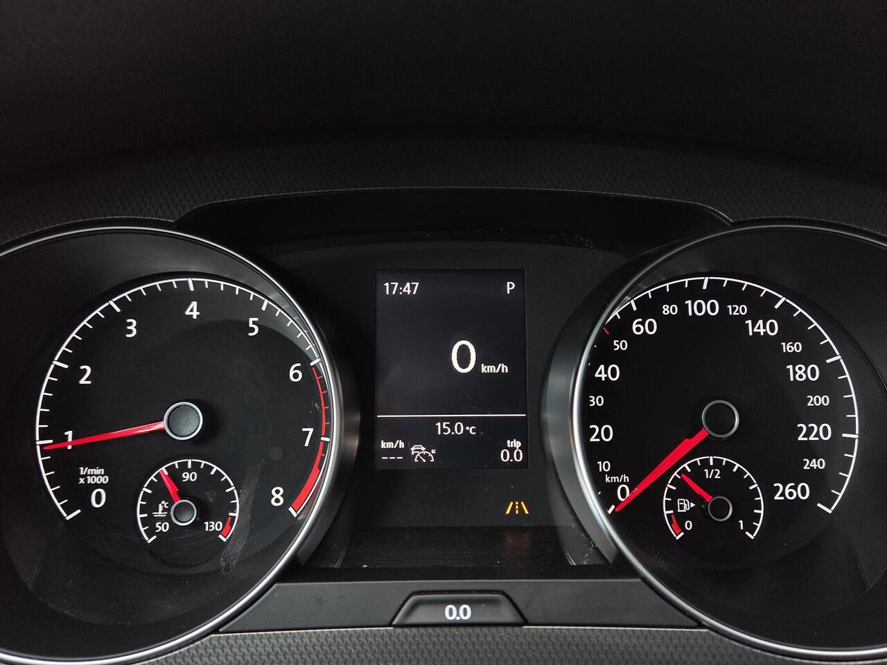 Volkswagen GOLF SPORTSVAN 1.5 TSI ACT Highline /Apple Carplay/Lane-Side-Front assist/Stoelverw./Adaptive Cruise Contr./Climate Contr./Grootlichtass./Navi/16''LMV/(MET GARANTIE*)