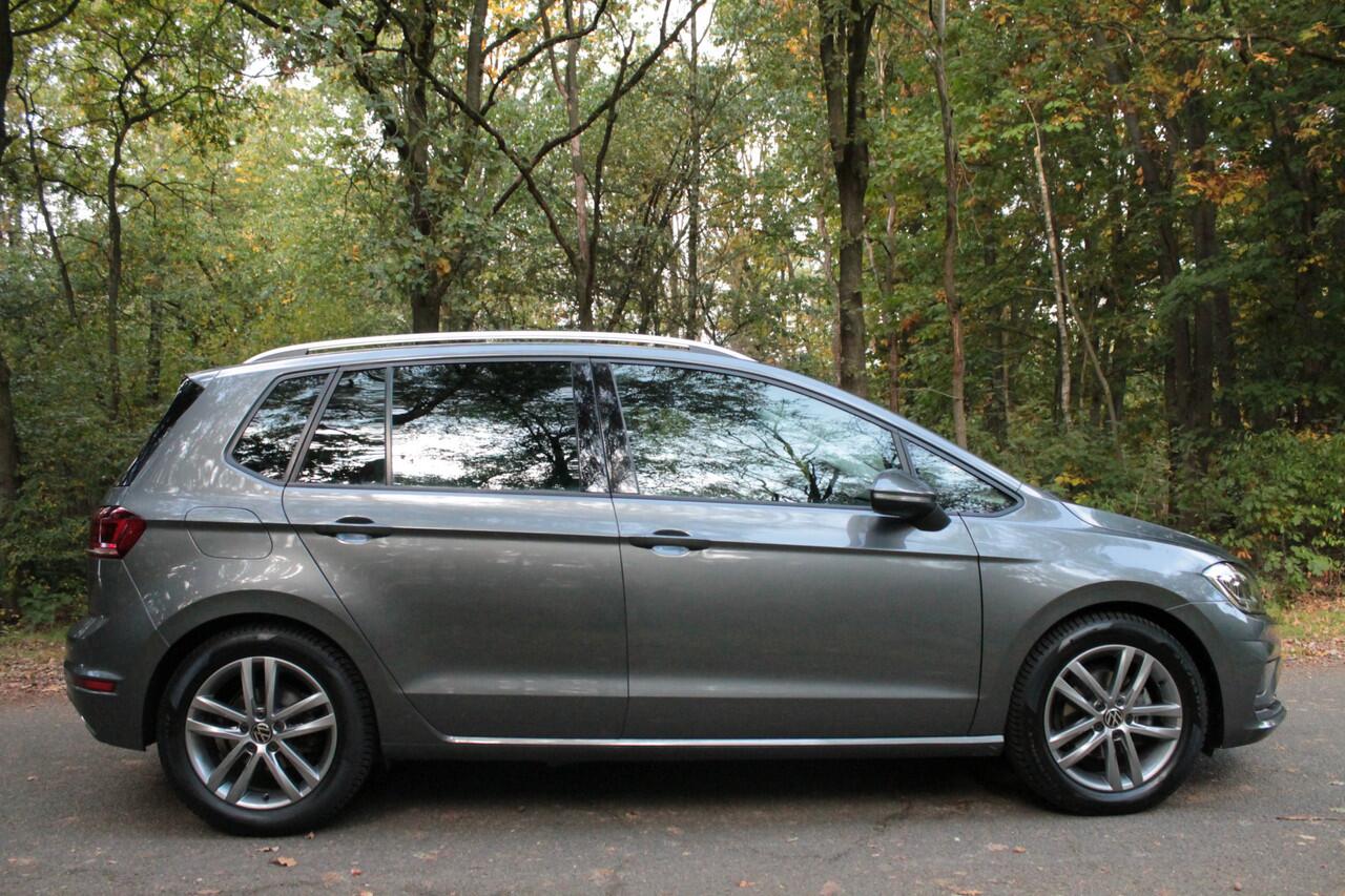 Volkswagen GOLF SPORTSVAN 1.5 TSI ACT Highline Edition | ACC | Carplay | Camera