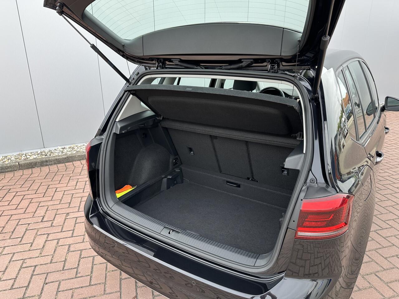 Volkswagen GOLF SPORTSVAN 1.5 TSI ACT 130pk DSG Comfortline