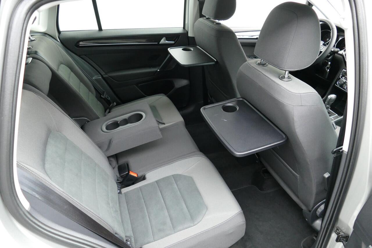 Volkswagen GOLF SPORTSVAN 1.0 TSI Highline Edition. Adaptief Cruise, Navi, StoelVerw, Led Koplampen, Haak 1300kg