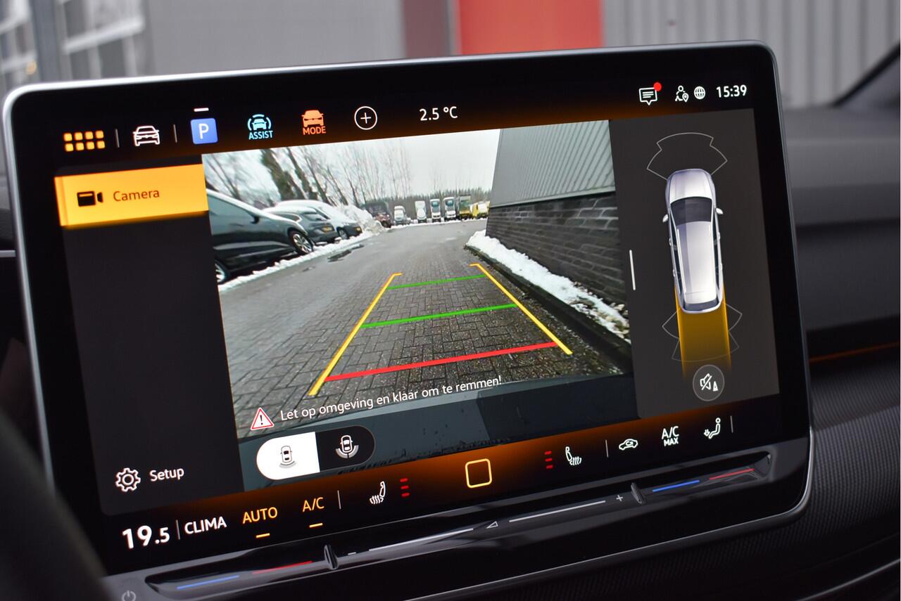 Volkswagen GOLF Variant 1.5 TSI R-Line Adaptive cruise, Camera, Stoel/stuurverwarming, Carplay