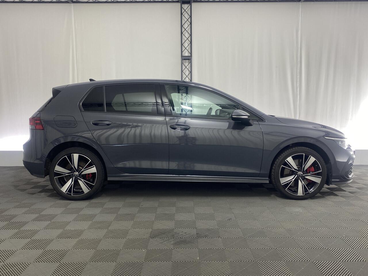Volkswagen GOLF 1.4 eHybrid GTE Automaat | Apple Carplay | Navi | ACC | DAB | Ambient Lighting |