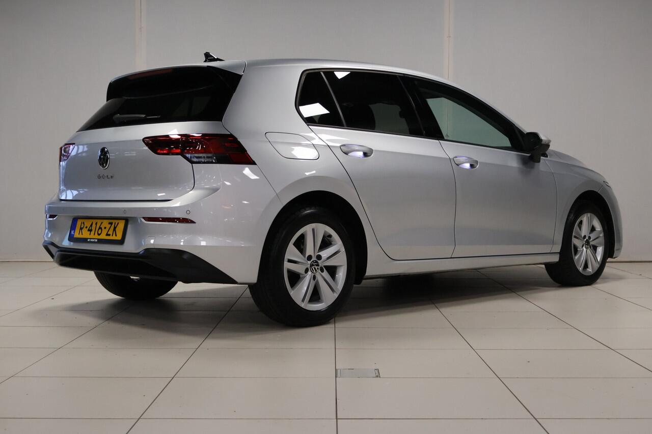 Volkswagen GOLF 1.0 TSI Life Business .