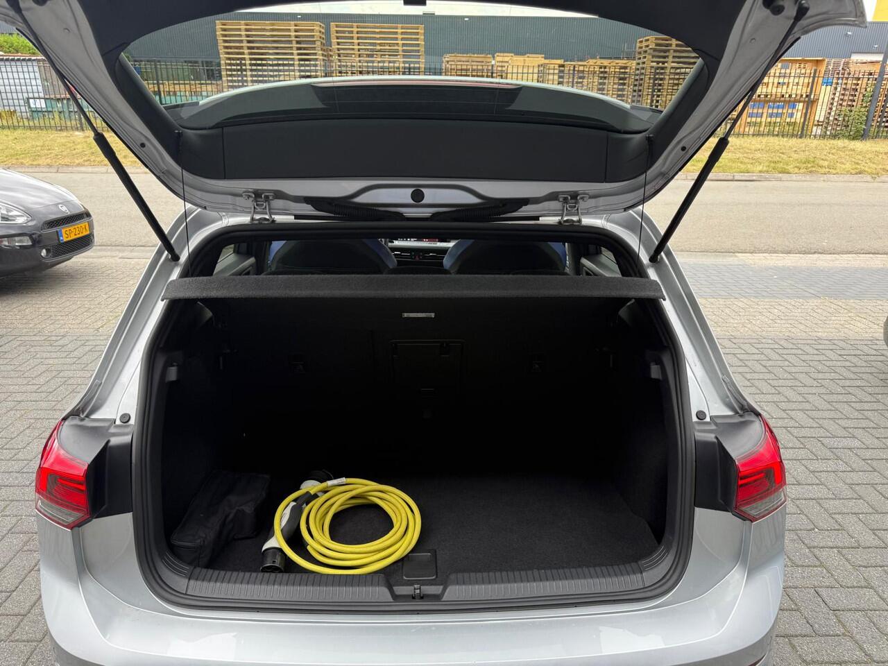 Volkswagen GOLF 1.4 eHybrid GTE | 2E EIGENAAR | 12MND GARANTIE | LED | DAB | CARPLAY | NAVI | ADAPTIVE CRUISE | LMV | BTW AUTO |