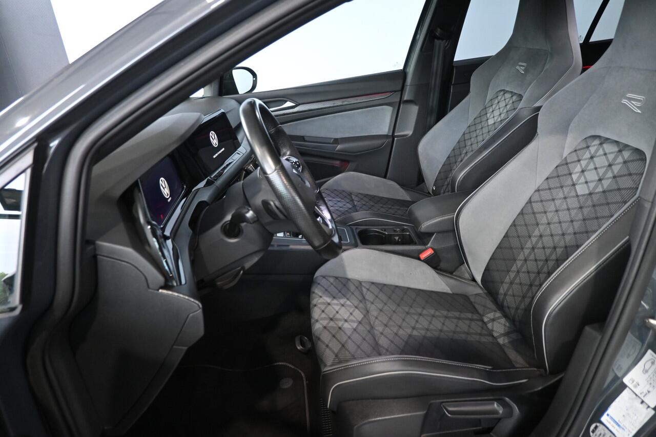 Volkswagen GOLF 1.5 eTSI R-Line Automaat Adaptief Navigatie Caplay LED Rijklaarprijs Inruil Mogelijk!