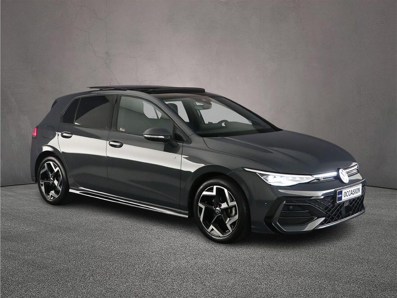 Volkswagen GOLF R-Line Edition 1.5 eTSI 150pk DSG Automaat Harman Kardon audio, Panoramadak, LED matrix koplampen, Adaptive cruise control, Achteruitrijcamera, Navigatie