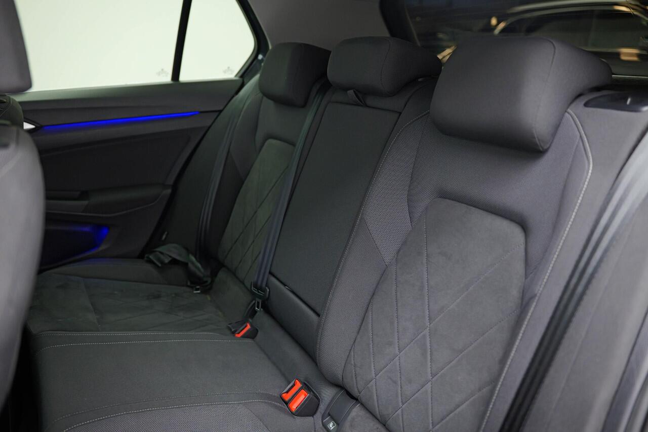 Volkswagen GOLF 1.5 TSI Highline Business R |Pano|Memory|Camera|Massage|