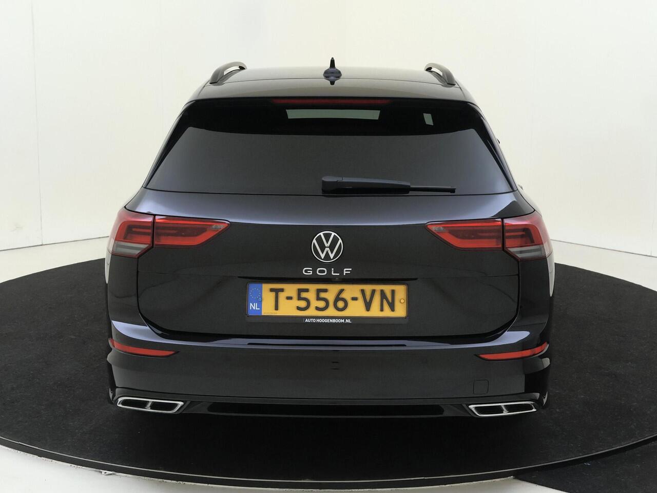 Volkswagen GOLF Variant 1.5 TSI R-Line | Achteruitrijcamera | 3-zone airco | Adaptieve cruise control | CarPlay | Sfeerverlichting | Digital cockpit |