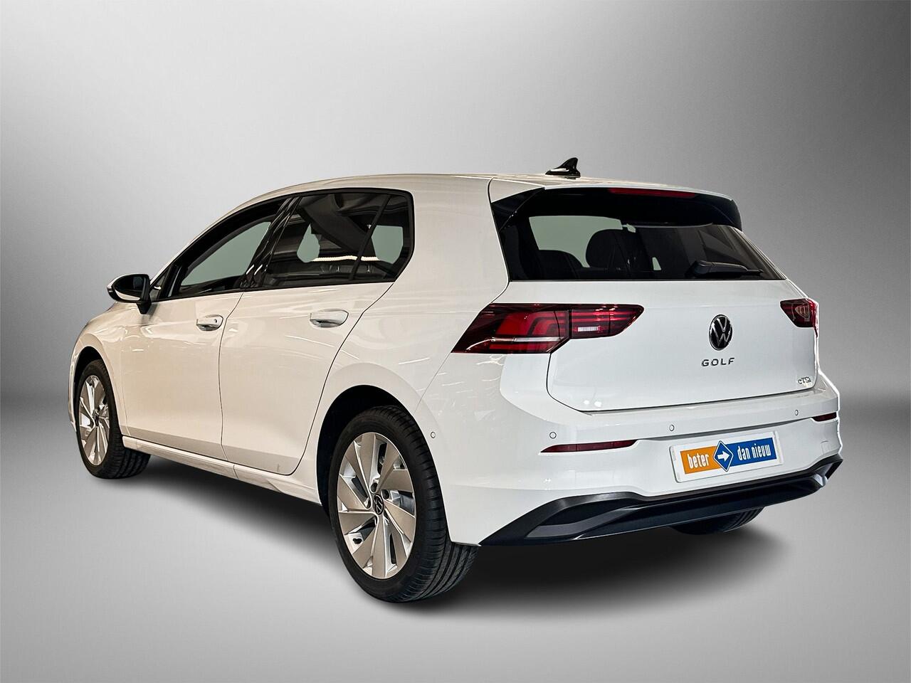 Volkswagen GOLF 1.5 eTSI 116pk Life Edition Airco automatisch | Stoelverwarming | Sfeerverlichting