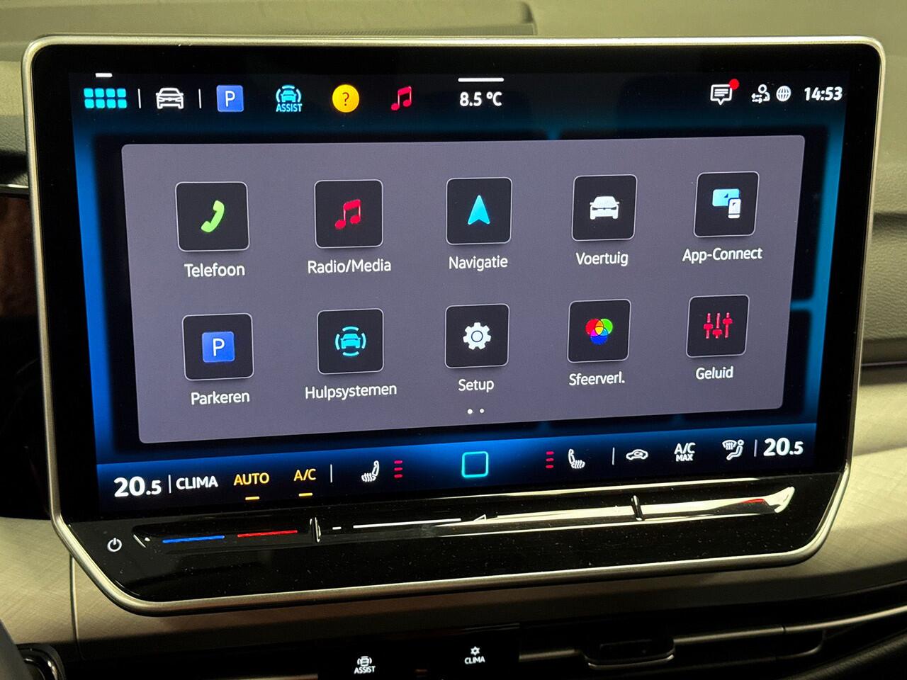 Volkswagen GOLF 1.5 115pk eTSI Life Edition Velgen 'Nottingham', 17 inch lichtmetaal | Keyless entry & go | Adaptive cruise control