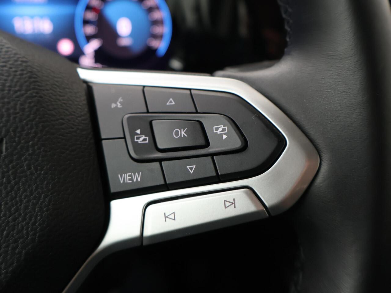 Volkswagen GOLF 1.0 TSI Life | 110 PK | Navigatiesysteem | Adaptive cruise control | LED verlichting |