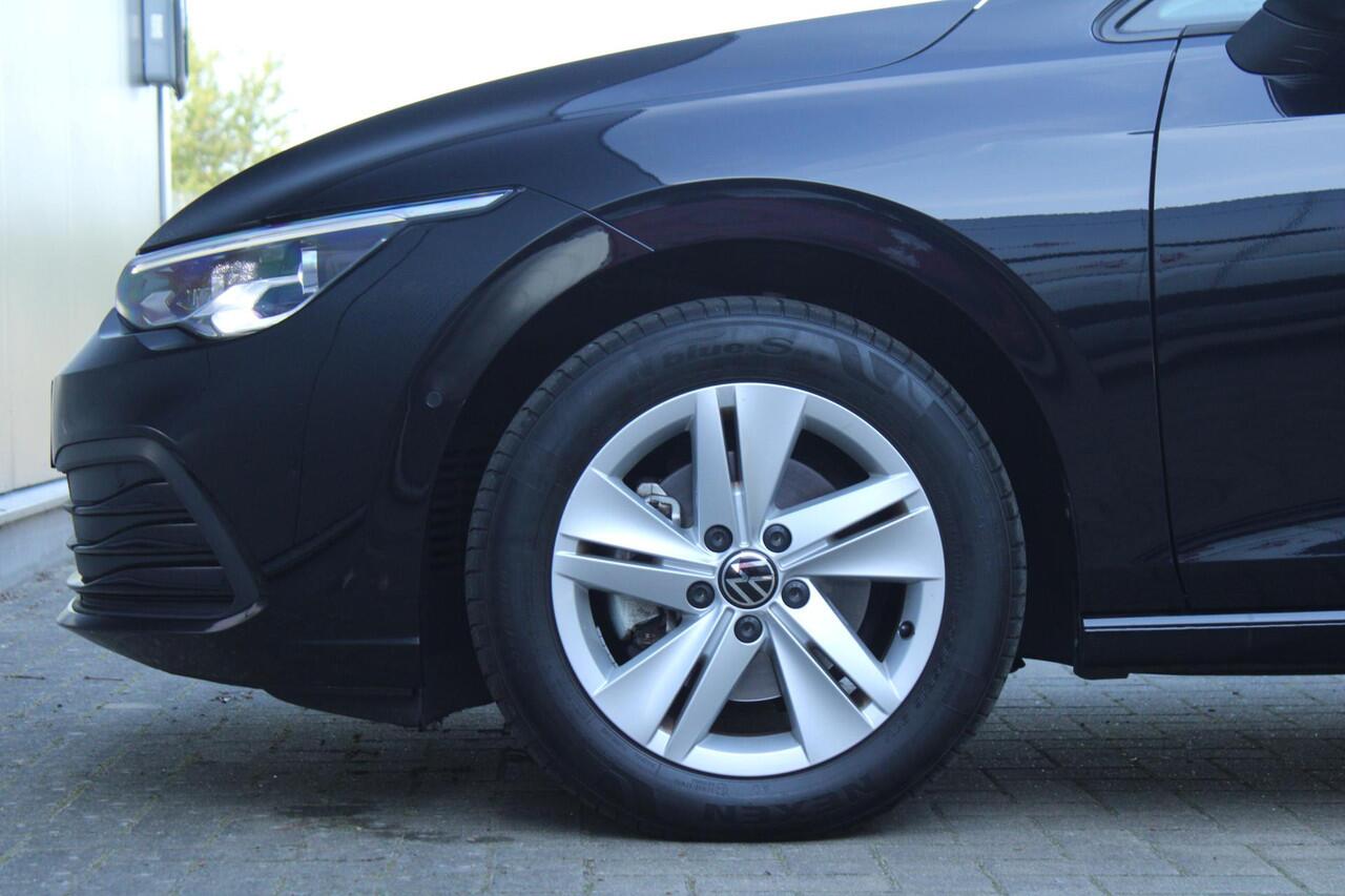 Volkswagen GOLF 1.0 eTSI 110pk DSG Automaat Life Business | Ergo massage stoel | Camera | LED Plus | Navigatie | Digital Cockpit | Draadloze telefoonlader