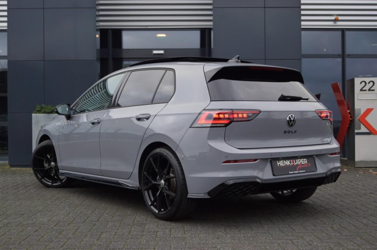 Volkswagen GOLF R-line 1.5 eTSI 150pk DSG facelift Black style/Panodak /Trekhaak wegklb./IQ Matrix LED /Head-up