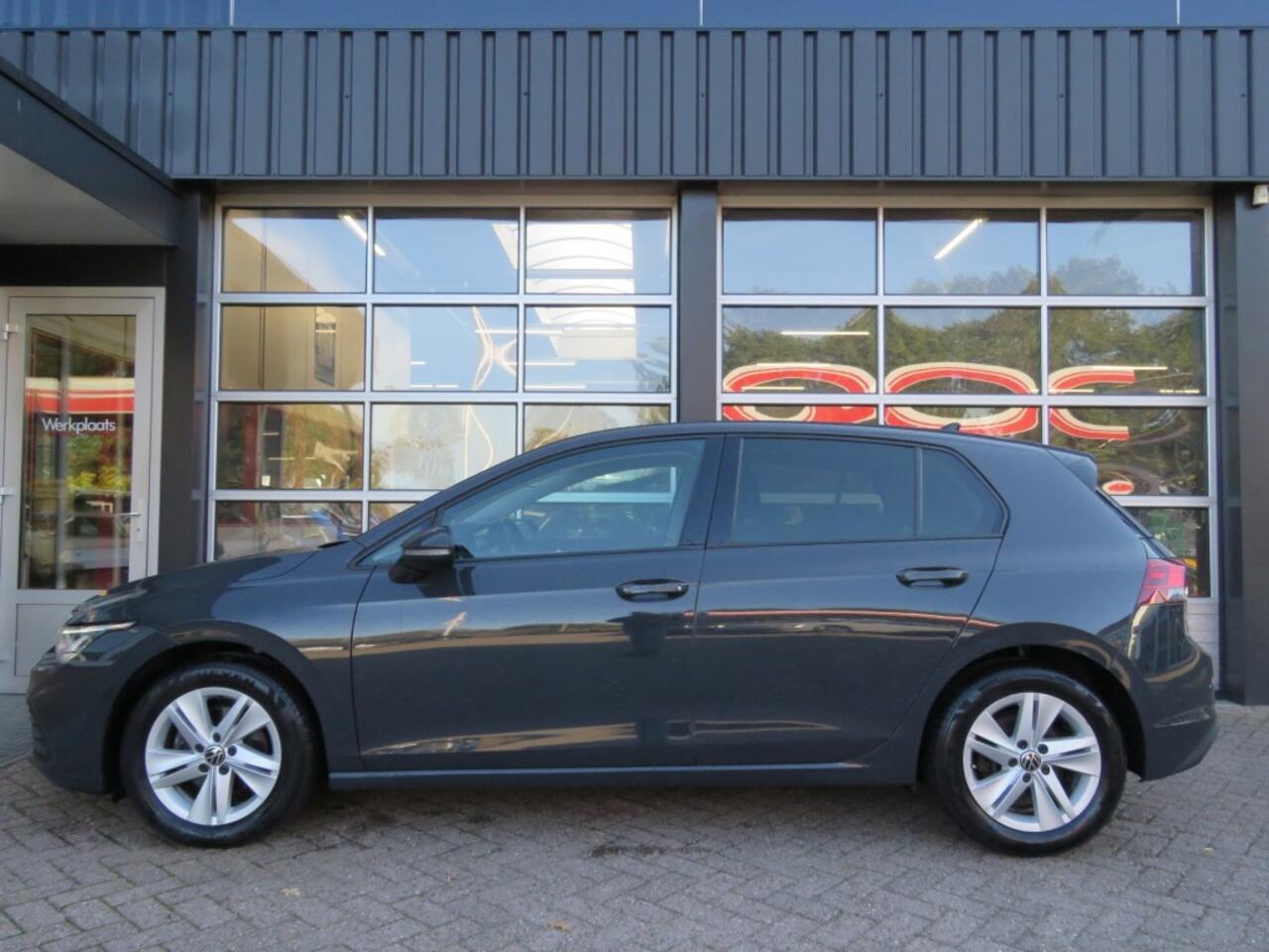 Volkswagen GOLF VIII 1.5 eTSI 150pk DSG-aut. / Stoel en stuurverw. / Adap.cruise / BOVAG garantie