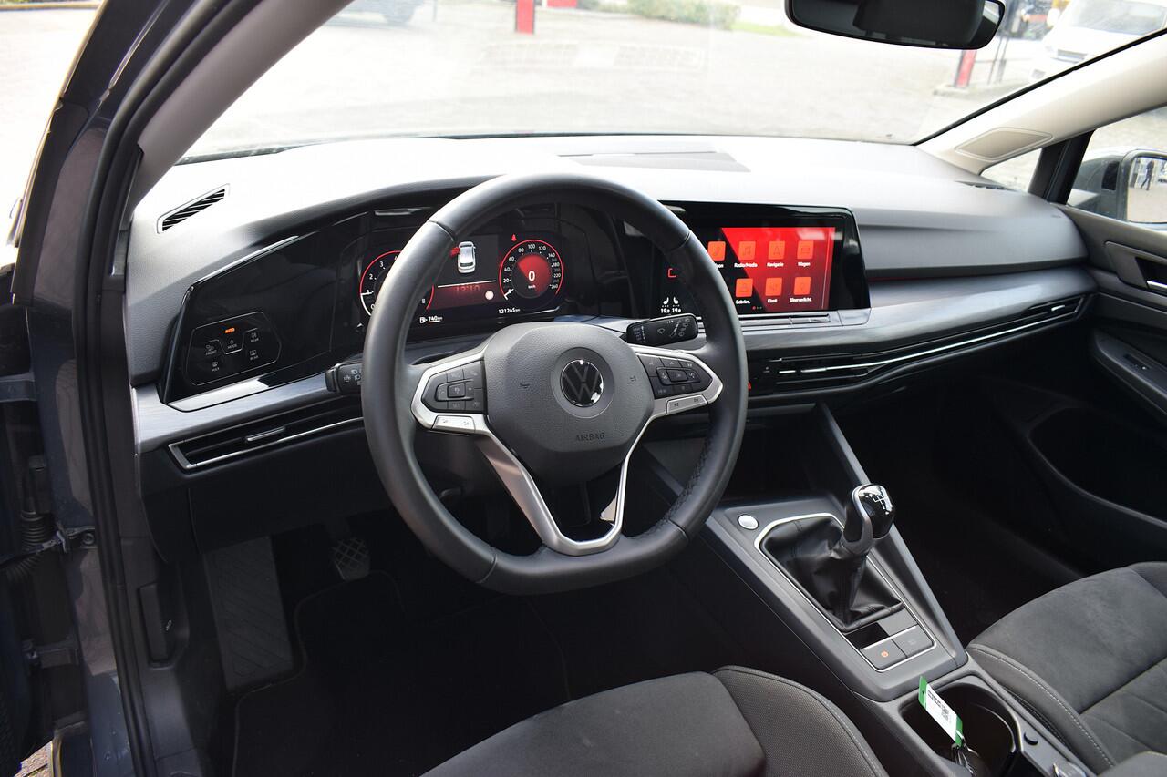 Volkswagen GOLF 1.5 TSI Highline Style | Apple CarPlay | Sportstoelen | Stoelverw. | ACC