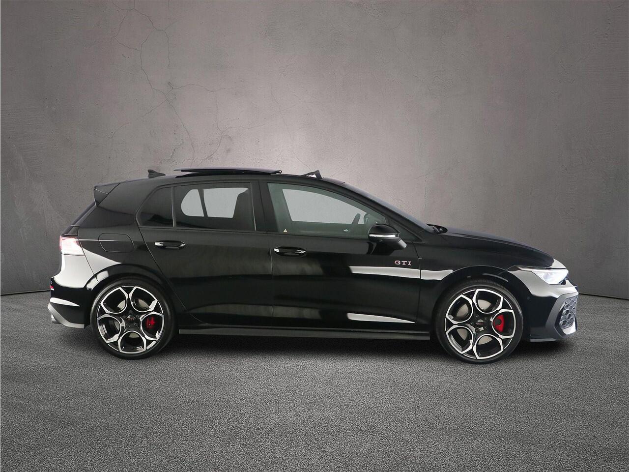 Volkswagen GOLF GTI 2.0 TSI 265pk DSG Automaat Trekhaak, Panoramadak, Adaptive cruise control, Lederen bekleding, 360 camera, Harman Kardon audio, Achteruitrijcamera